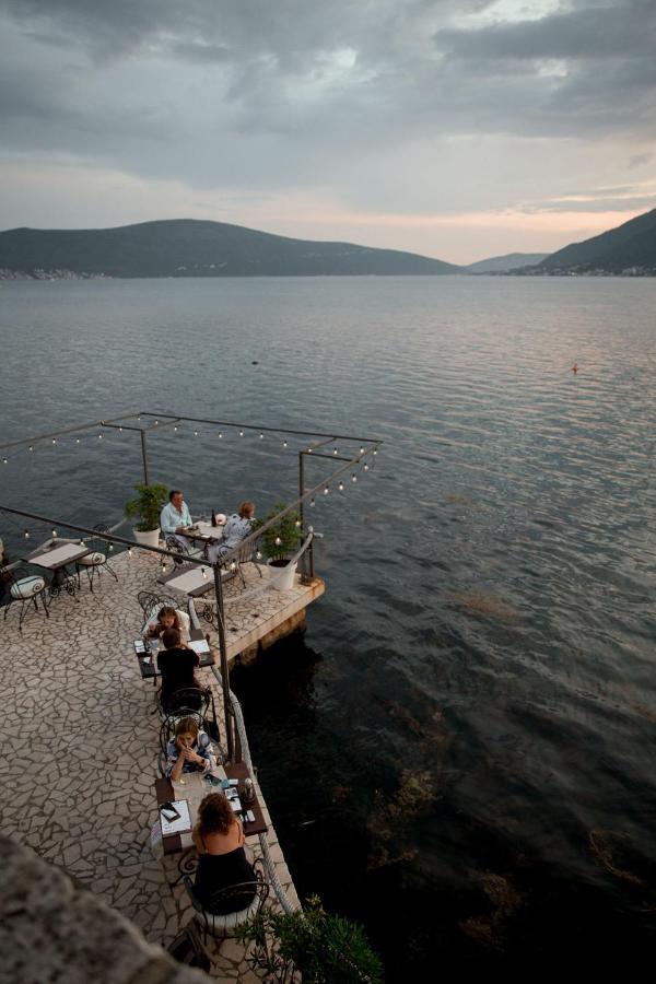 Hotel Carrubba Donja Lastva Εξωτερικό φωτογραφία