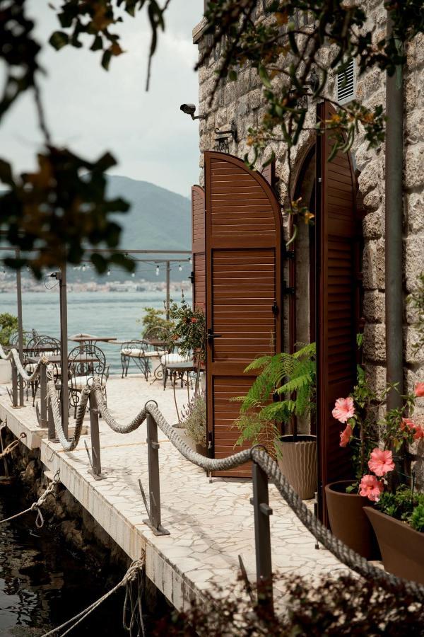 Hotel Carrubba Donja Lastva Εξωτερικό φωτογραφία