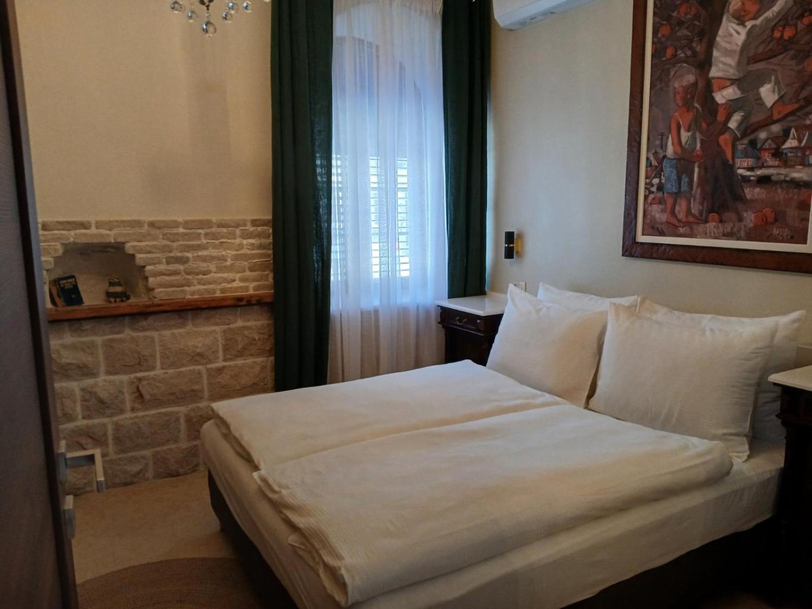 Hotel Carrubba Donja Lastva Εξωτερικό φωτογραφία