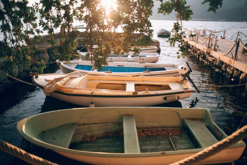 Hotel Carrubba Donja Lastva Εξωτερικό φωτογραφία