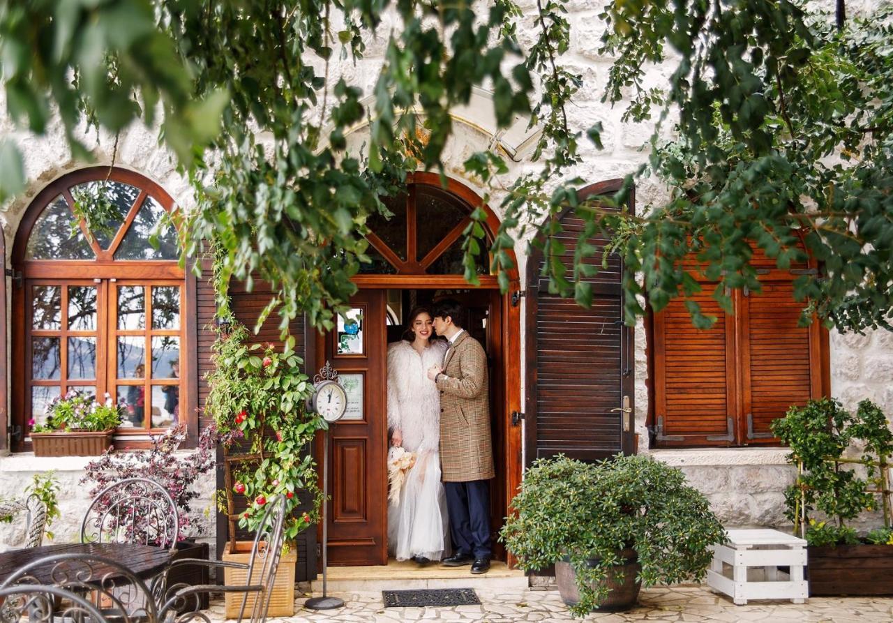 Hotel Carrubba Donja Lastva Εξωτερικό φωτογραφία