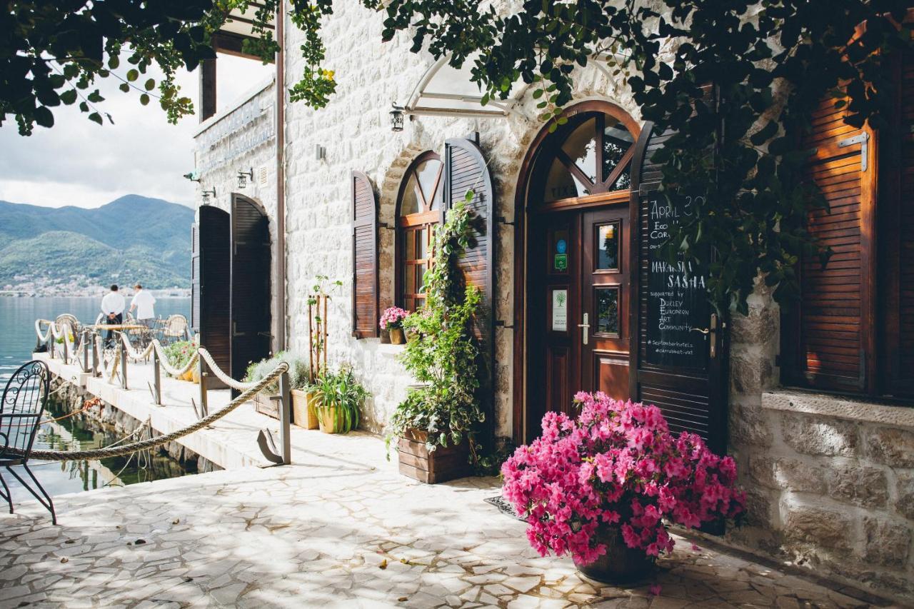 Hotel Carrubba Donja Lastva Εξωτερικό φωτογραφία